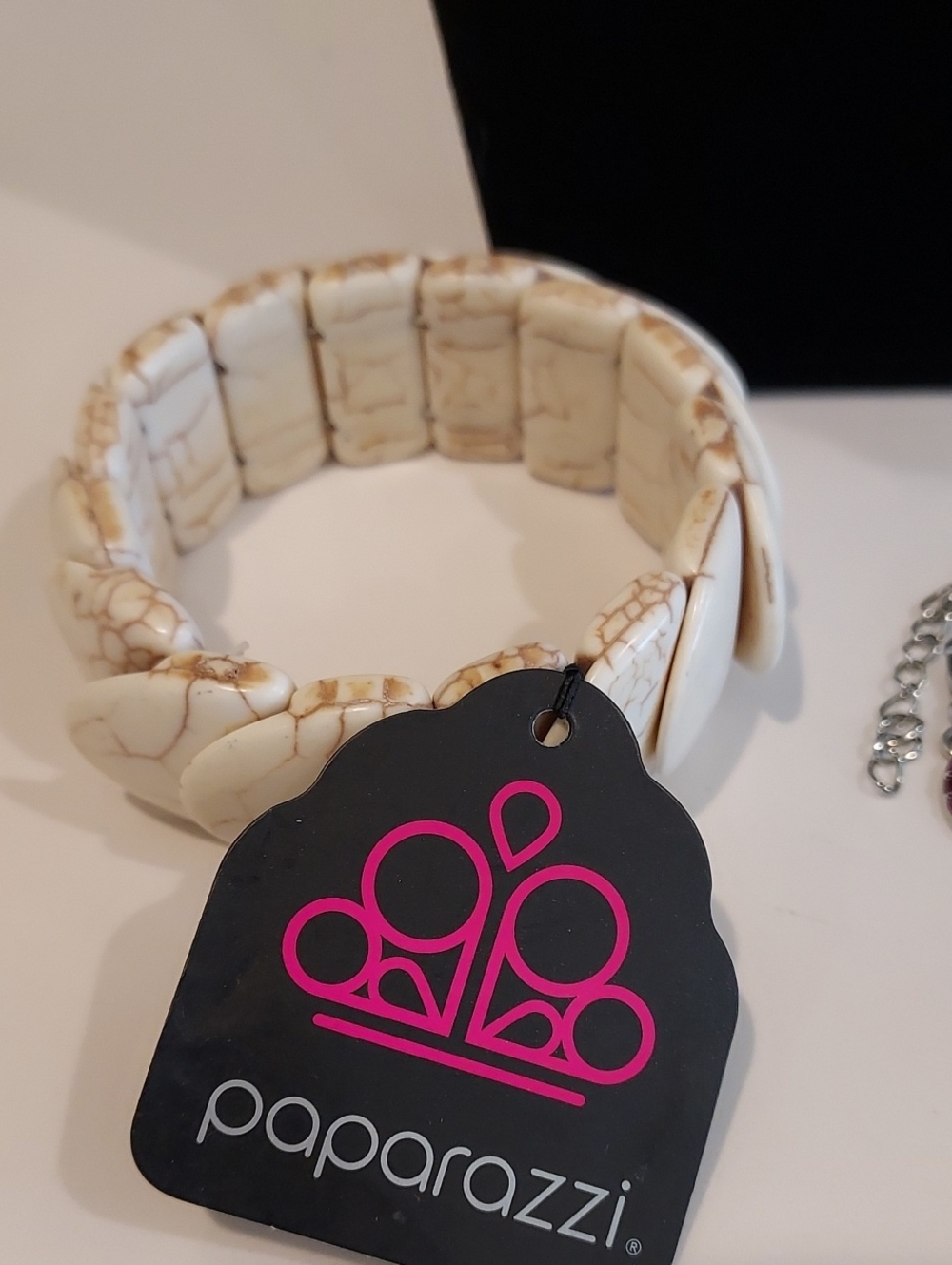 6 Piece Collection Of NEW Paparazzi Jewelry - Picture 3 of 13